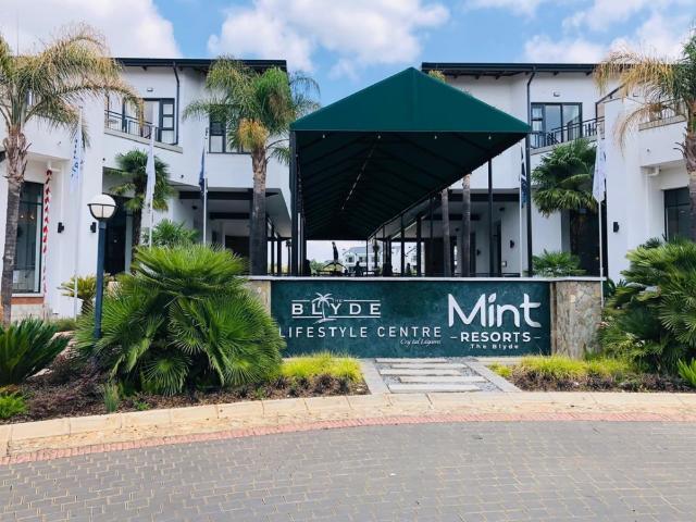 1 Bedroom Apartment To Let in Willow Park Manor