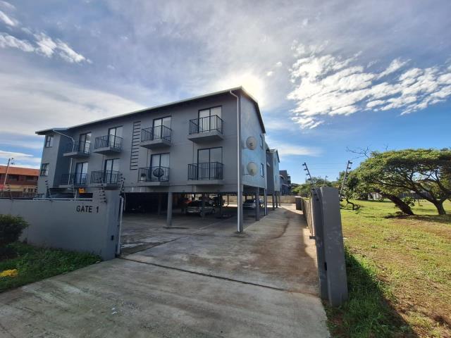 1 Bedroom Apartment To Let in Athlone Park