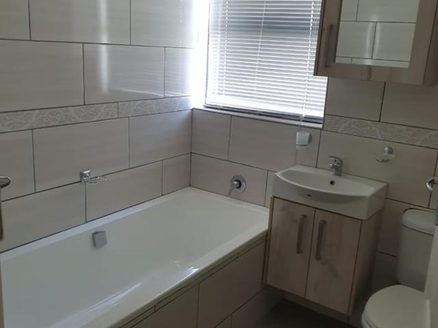 3 Bedroom House To Let in Brakpan Central