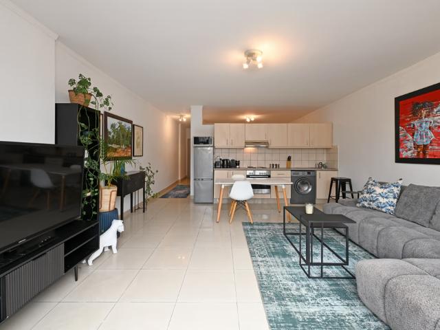 1 Bedroom Apartment To Let in Cape Town City Centre | LIONLEAD Real Estate