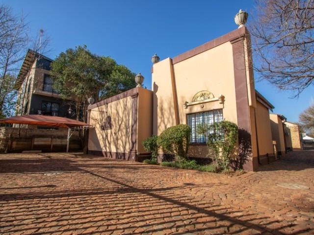 1 Bedroom Apartment To Let in Die Bult