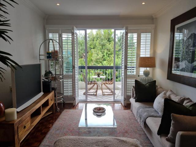 1 Bedroom Apartment To Let in Hyde Park