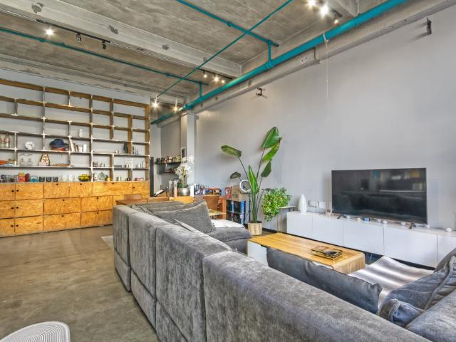 1 Bedroom Apartment To Let in Maboneng