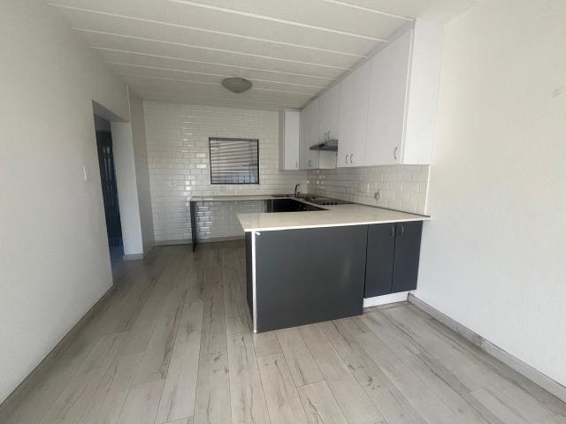 1 Bedroom Apartment To Let in Morningside