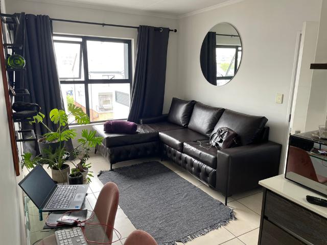 1 Bedroom Apartment To Let in Olivedale