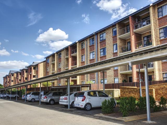1 Bedroom Apartment To Let in Olympus AH