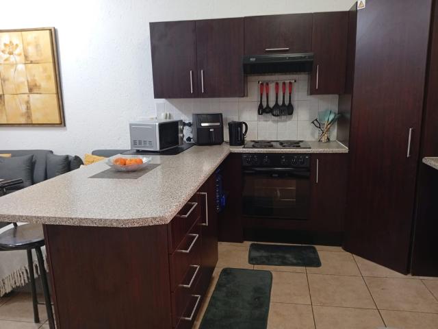 1 Bedroom Apartment To Let in Paulshof | Waterfall Properties