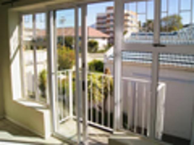 1 Bedroom Apartment To Let in Plumstead