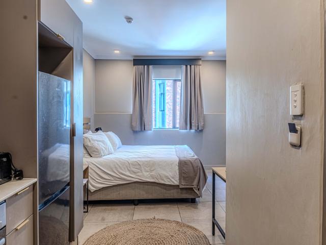 1 Bedroom Apartment To Let in Sandton Central | LIONLEAD Real Estate