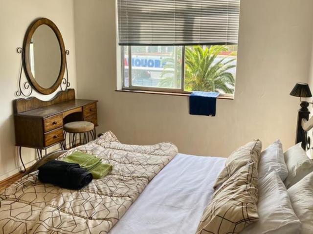 1 Bedroom Apartment To Let in Sea Point