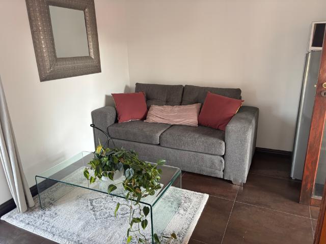 1 Bedroom Apartment To Let in Strathavon