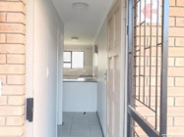 1 Bedroom Apartment to Rent in Kraaifontein East