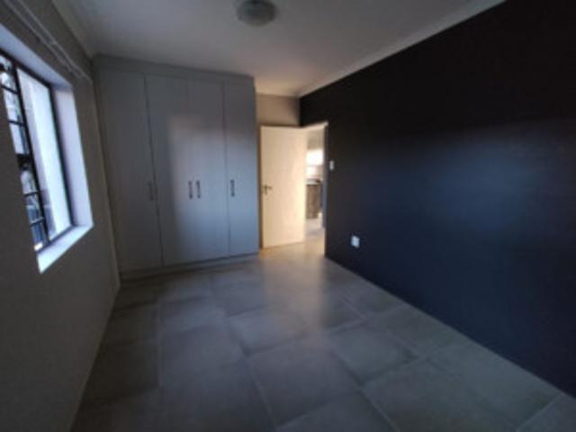 1 Bedroom Apartment to Rent in Overbaakens