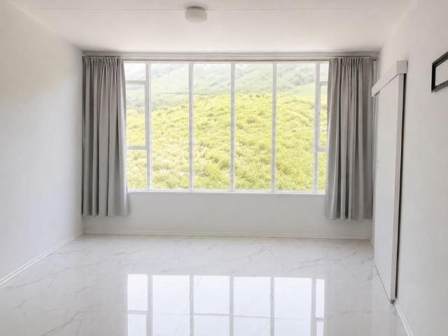 1 Bedroom apartment to rent in Vredehoek, Cape Town