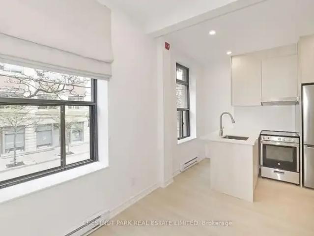 1 Bedroom Apartment Toronto ON 104224327
