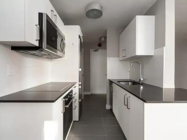 1 Bedroom Apartment Toronto ON 105087293