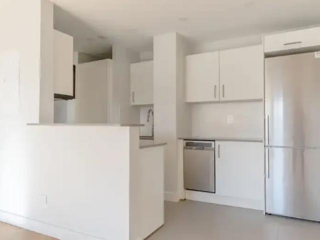 1 Bedroom Apartment Toronto ON 102271055