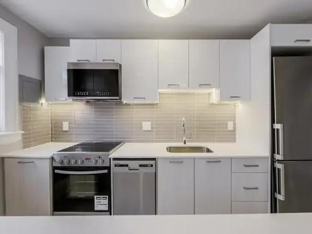 1 Bedroom Apartment Toronto ON 102306586