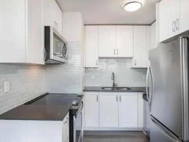 1 Bedroom Apartment Toronto ON 102752633