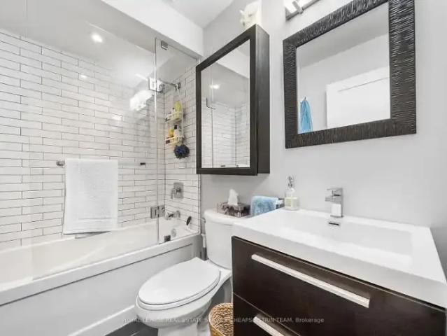 1 Bedroom Apartment Toronto ON 103338333