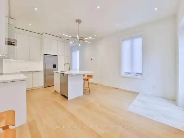 1 Bedroom Apartment Toronto ON 103594395