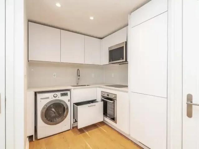 1 Bedroom Apartment Toronto ON 99824094