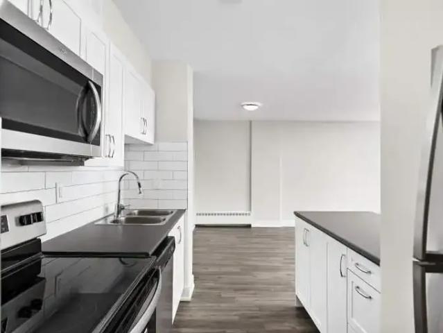 1 Bedroom Apartment Toronto ON LS97702421
