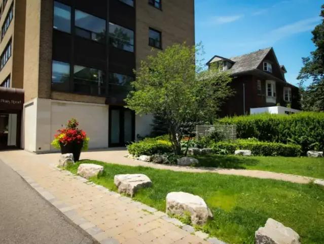 1 Bedroom Apartment Toronto ON LS97876835