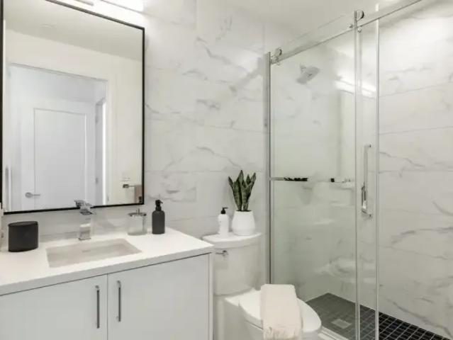 1 Bedroom Apartment Toronto ON LS100630523