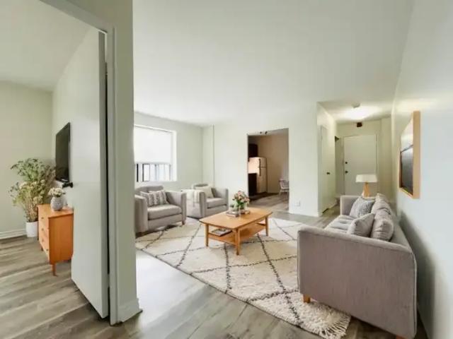 1 Bedroom Apartment Toronto ON LS101216156