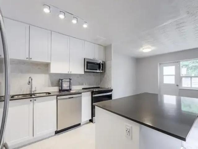 1 Bedroom Apartment Toronto ON LS102018786