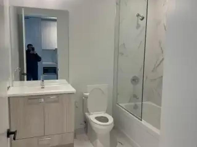 1 Bedroom Apartment Vaughan ON LS100901165