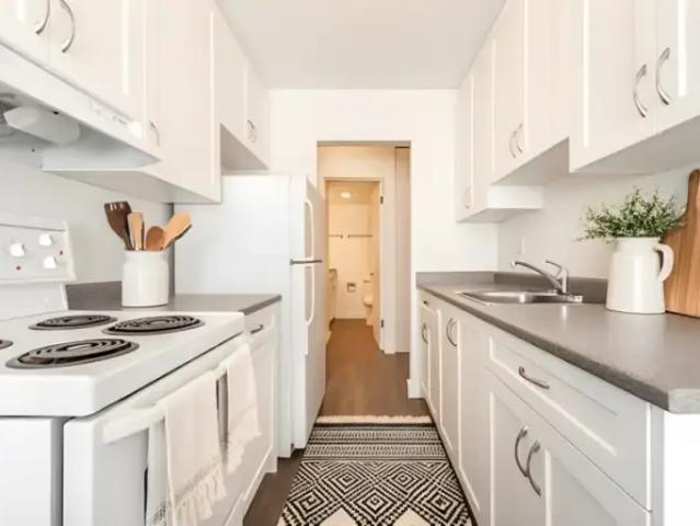 1 Bedroom Apartment Victoria BC 103118783