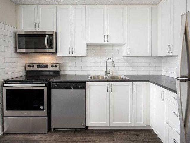 1 Bedroom Apartment Whitchurch Stouffville ON 98310847