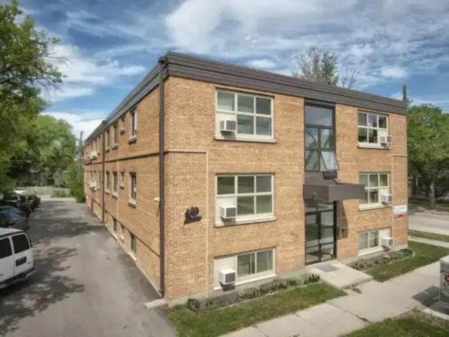 1 Bedroom Apartment Winnipeg MB 104597403