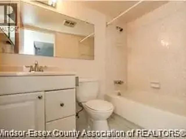1 Bedroom Apartment Windsor ON 100527537