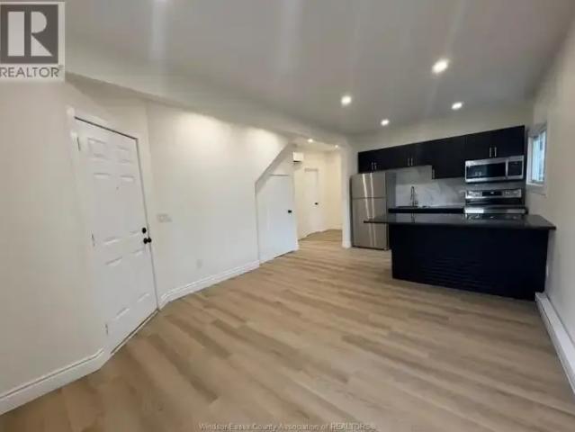 1 Bedroom Apartment Windsor ON 101878001