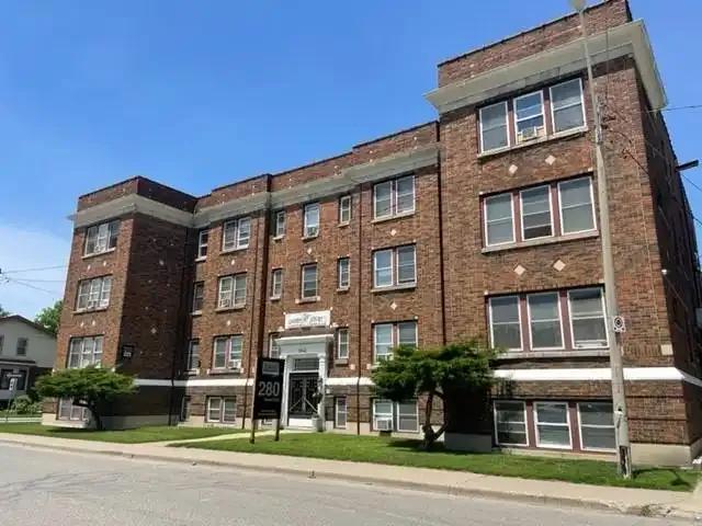 1 Bedroom Apartment Windsor ON LS96883597