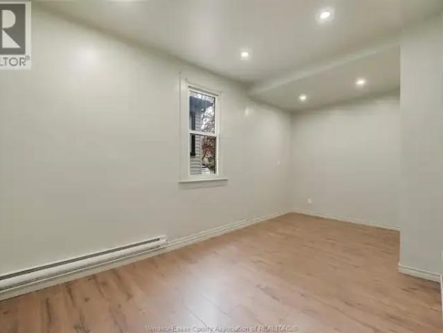 1 Bedroom Apartment Windsor ON LS101149011