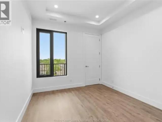 1 Bedroom Apartment Windsor ON LS102883777