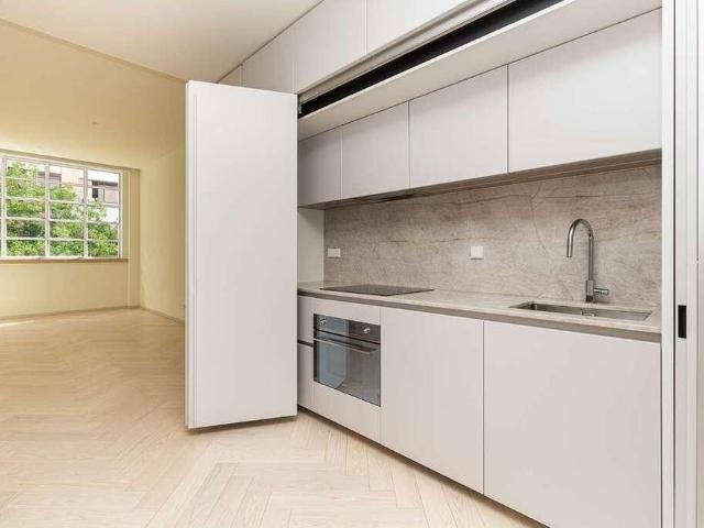 1 Bedroom Apartment with parking, Avenida da Liberdade, Lisboa