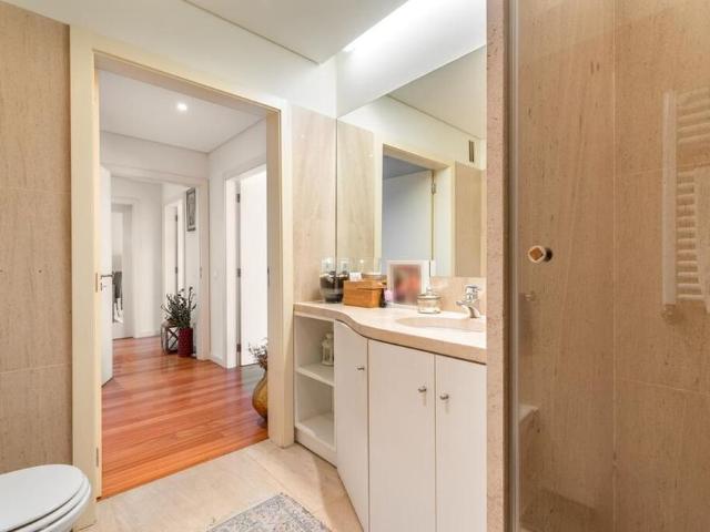 1 Bedroom Apartment with parking, Infante Santo Prazeres, Lisboa