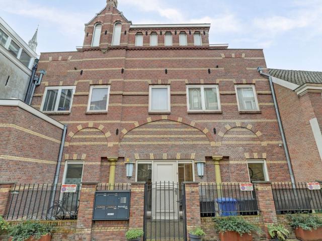 1 bedroom Appartement Surface Area: 100m2