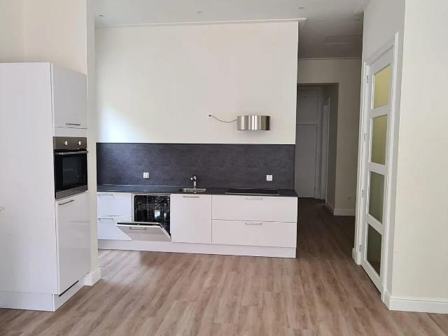 2 bedrooms Appartement Surface Area: 84m2
