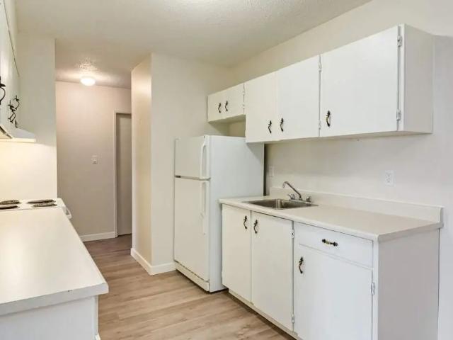 1 Bedroom at Eastgate Manor