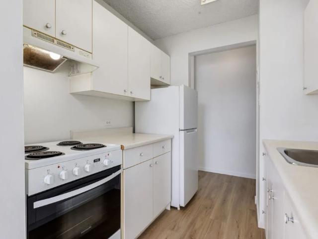 1 Bedroom at Harvard Towers