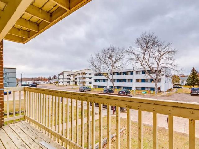 1 Bedroom at Lakewood Manor