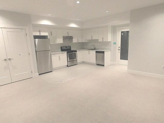 1 Bedroom Basement Suite 700 Sq Ft In South Surrey