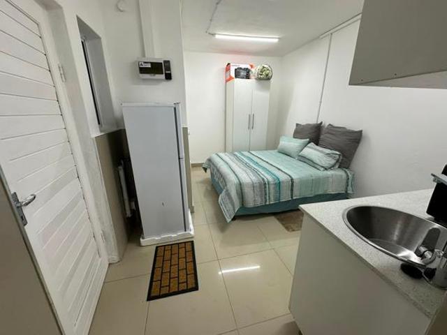 1 Bedroom Garden Cottage in Cowies Hill