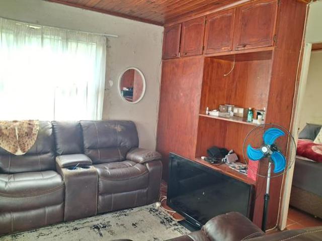 1 Bedroom Garden Cottage in Carrington Heights